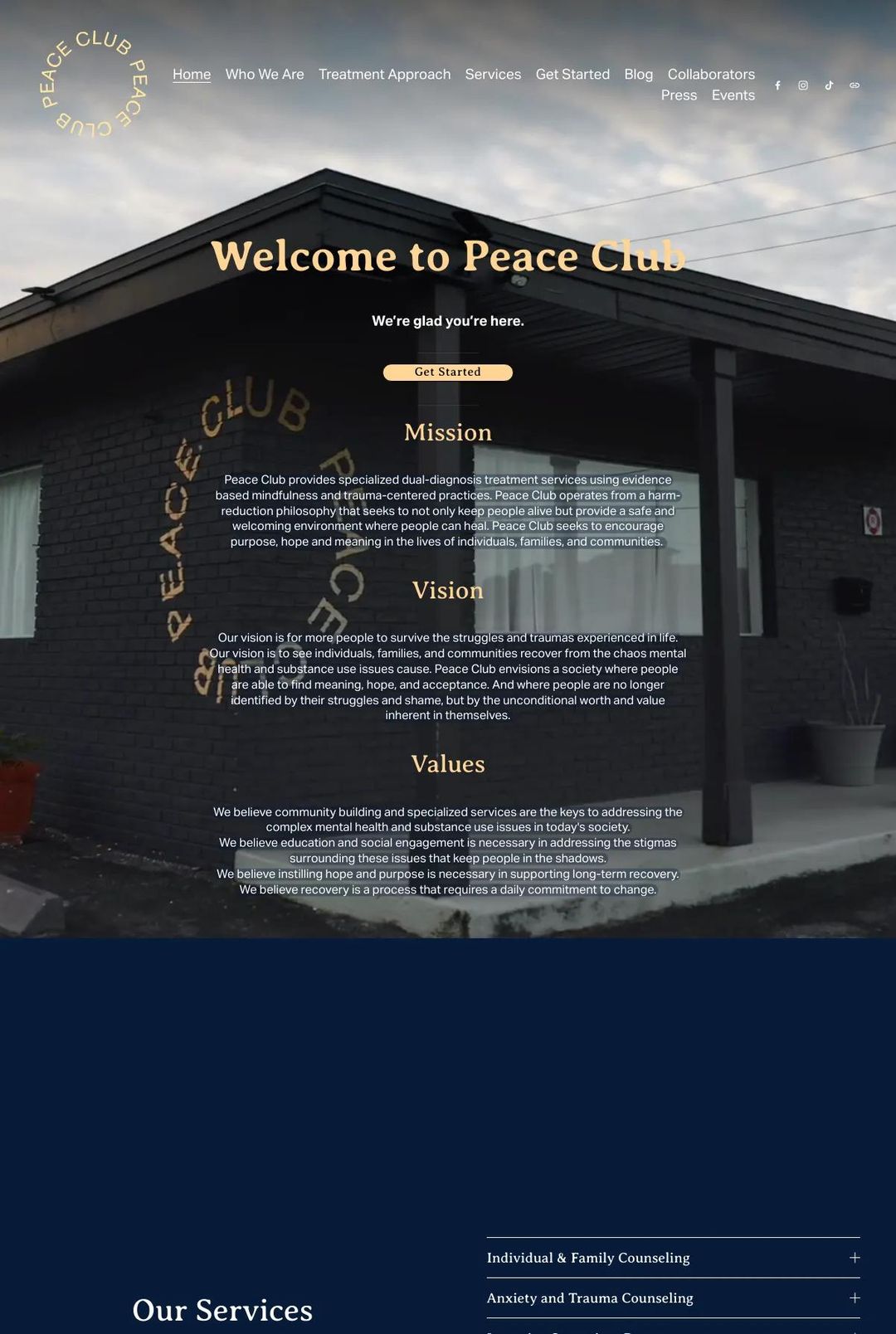 Screenshot 1 of Peace Club (Example Squarespace Therapist Website)